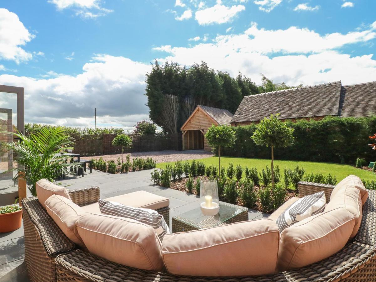 Upper Barn Villa Stafford Eksteriør billede