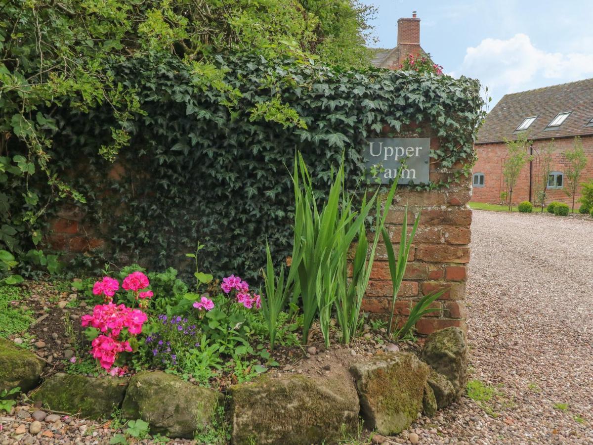 Upper Barn Villa Stafford Eksteriør billede